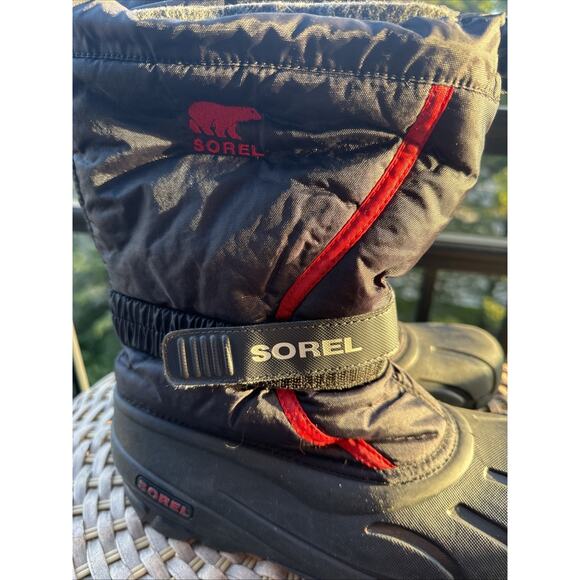 Sorel Womens Snow Boots Size 6 Red & Black With Insulated inserts, Slip On 01831 - Picture 3 of 16
